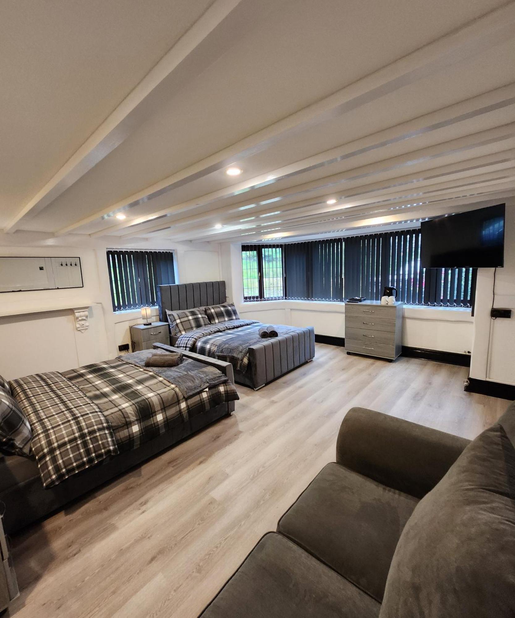 Rainsough Cottage Guest House - Shared Bathroom - Free Parking & Wifi Prestwich Esterno foto