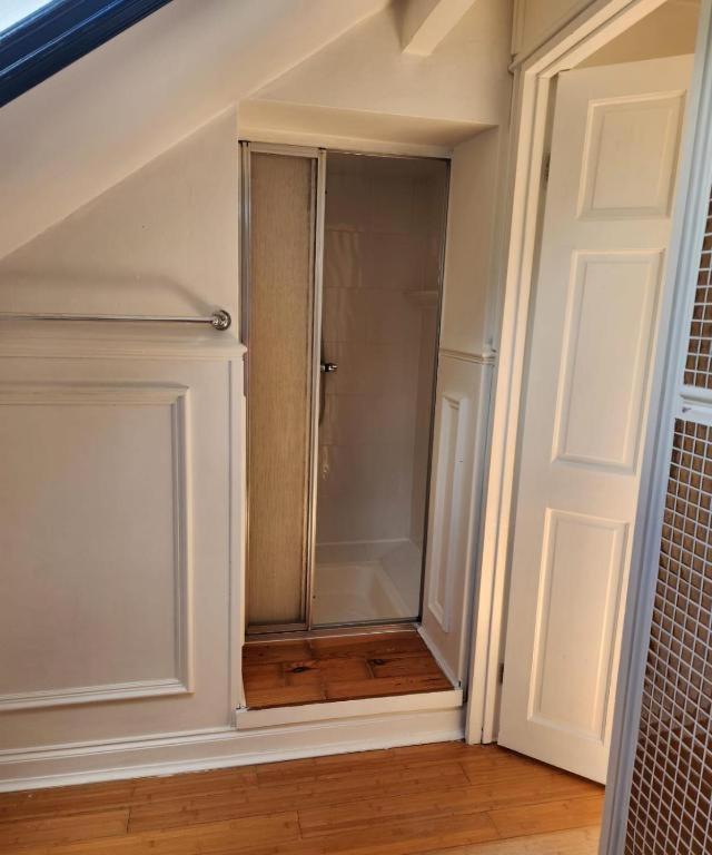 Rainsough Cottage Guest House - Shared Bathroom - Free Parking & Wifi Prestwich Esterno foto